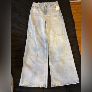 NWT Good American High Rise Sky Blue Denim Jeans